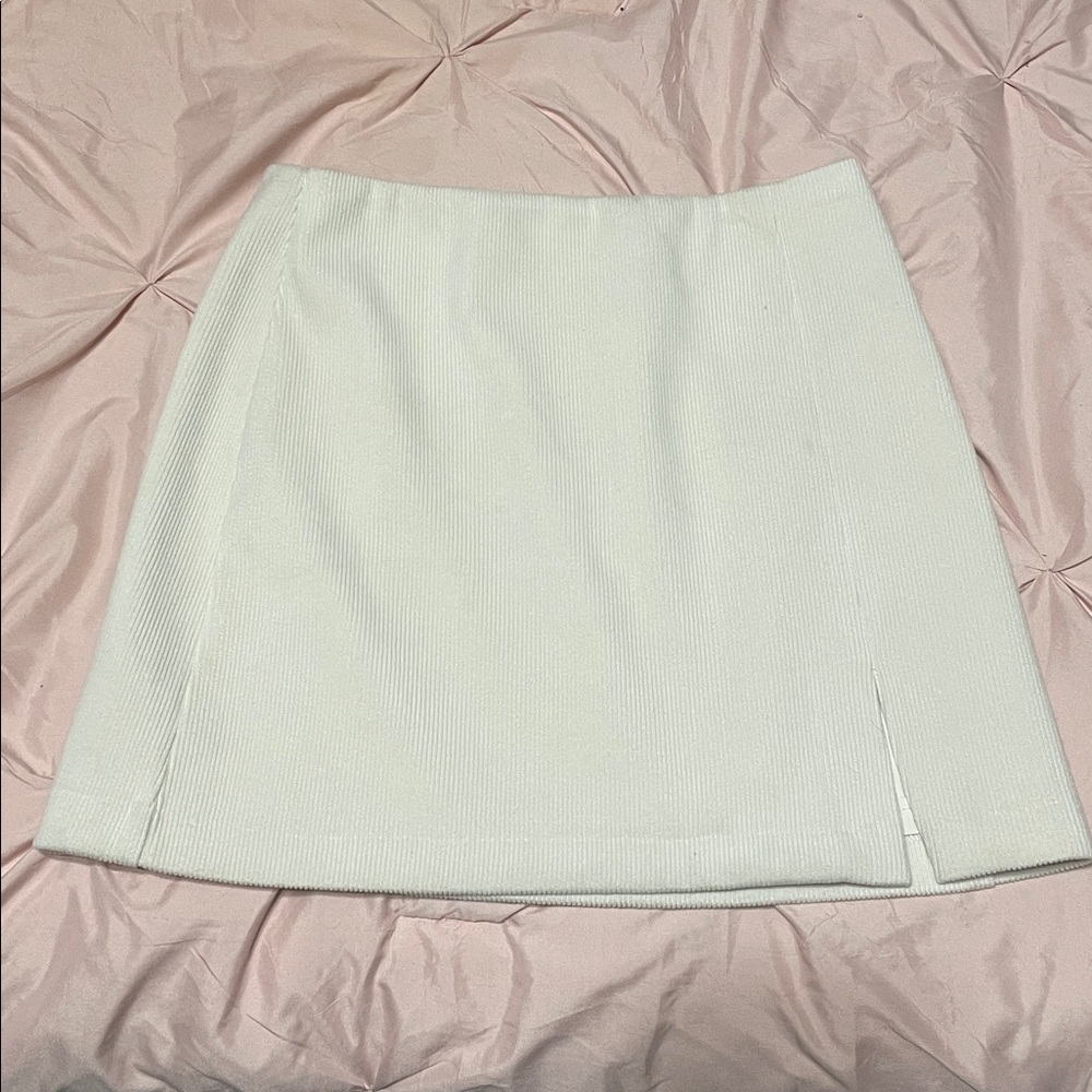 House of Harlow 1960 NWOT Cream Ribbed Suede Corduroy Mini Skirt Size Small